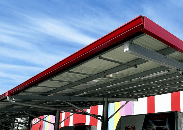 G500 de DAL&rsquo;ALU : la gouttière aluminium XXL pour les grandes toitures photovoltaïques